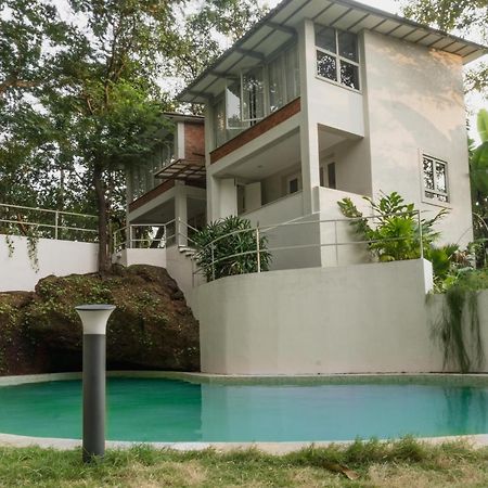 The Island Sanctuary - A Village Secret Chorao Екстер'єр фото